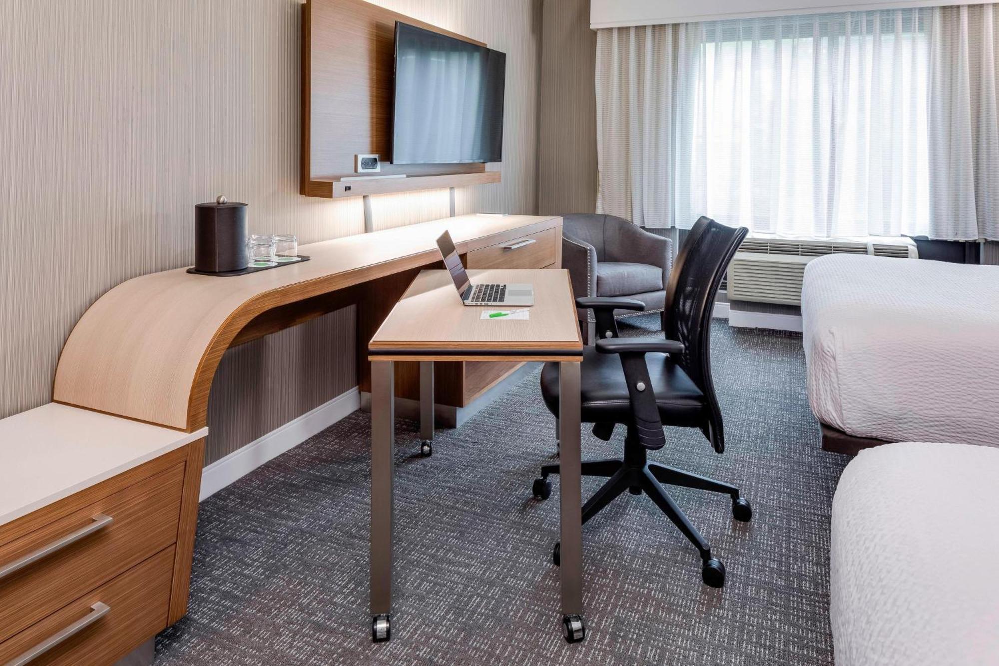 คอร์ทยาร์ด พอร์ตเมาท์ Hotel พอร์ตสมัท ภายนอก รูปภาพ